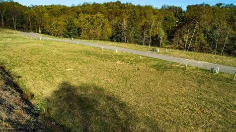 207 Farm Brook Lane Morgantown WV 26505