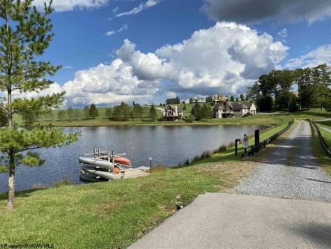 47 Mountain View Circle Davis WV 26260